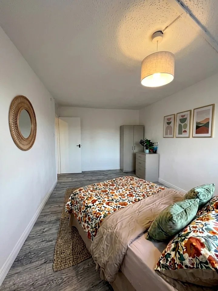 Room Waynflete Square in Greater London