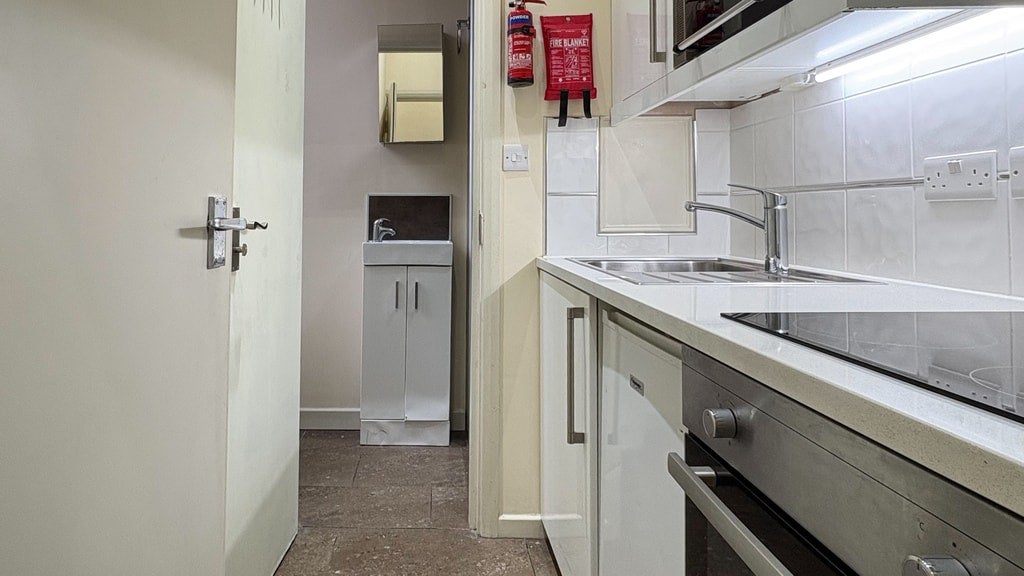 Flat Anson Road in Greater London