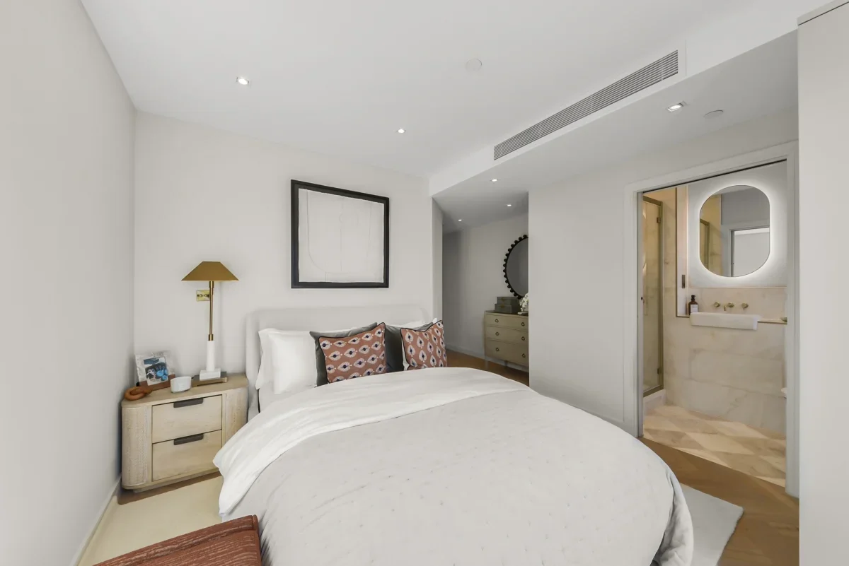 Flat Old Pye Street in City of Westminster