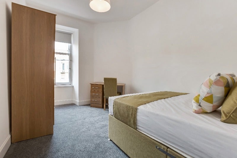 Flat Kennoway Drive in Glasgow