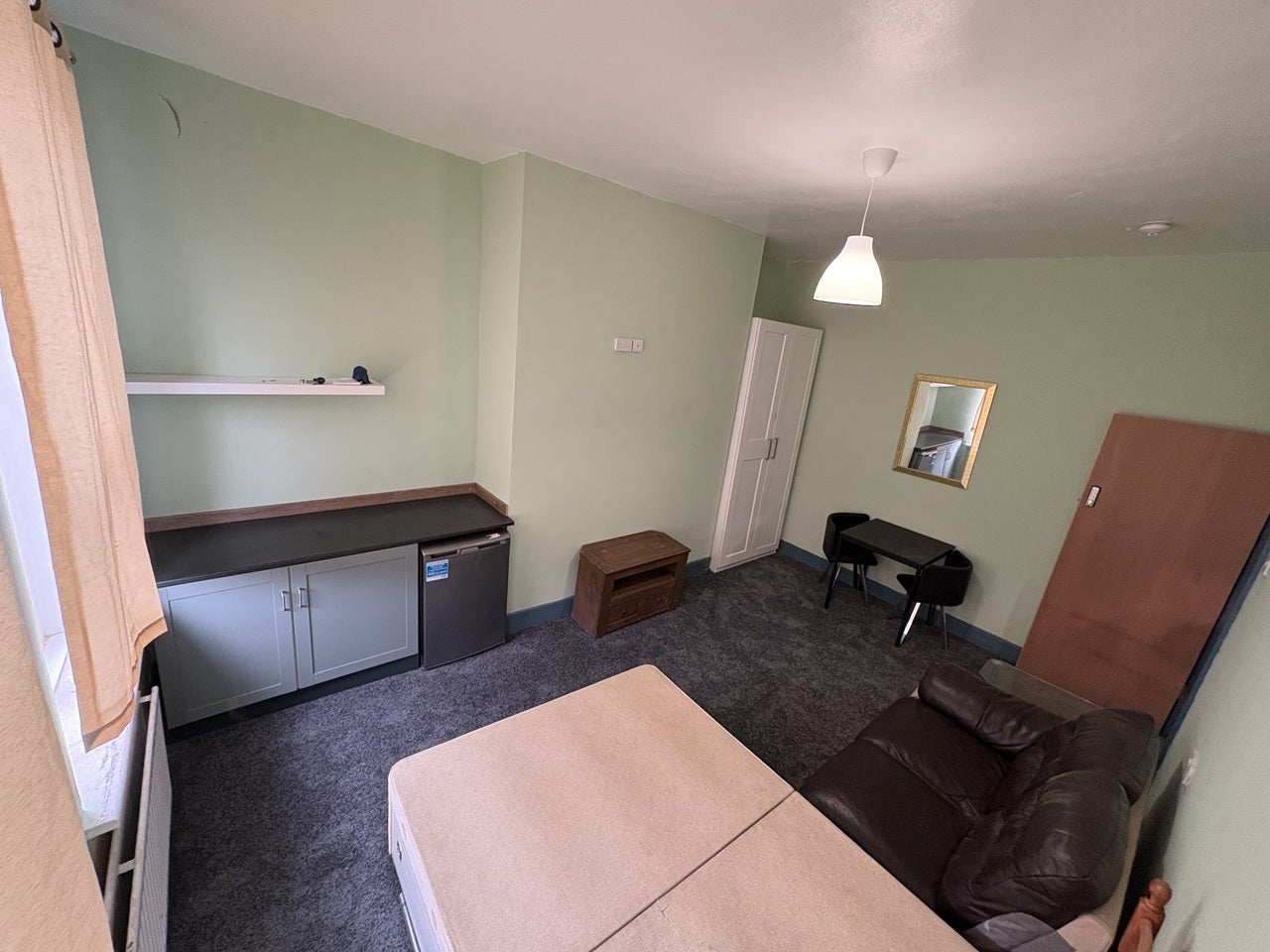 Room Beaconsfield Street in Newcastle upon Tyne