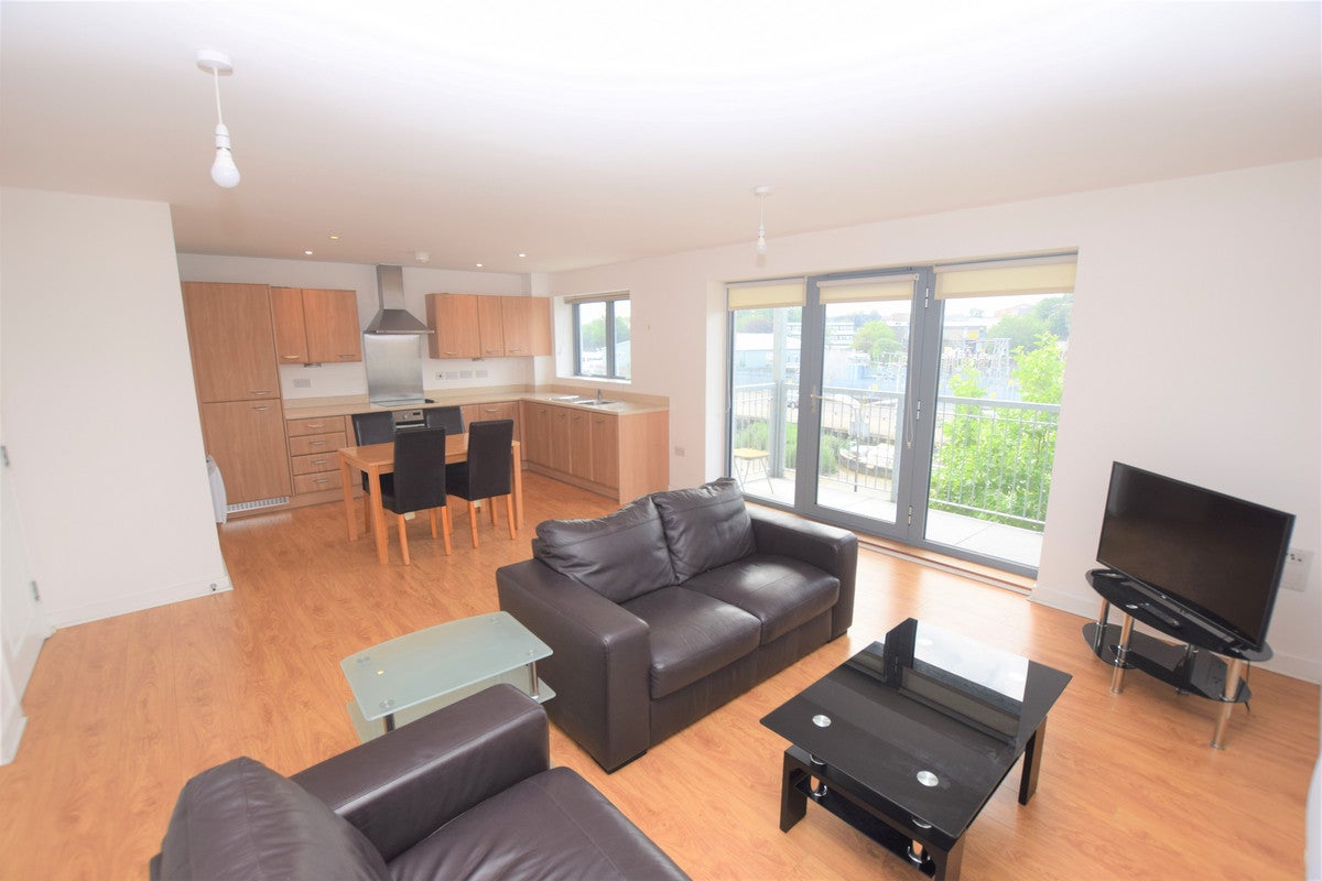 Flat Ballantyne Drive in Colchester