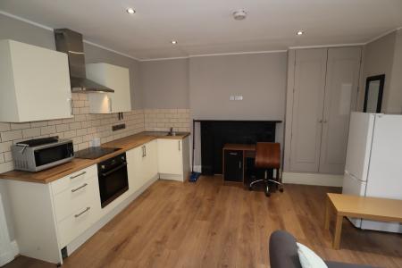 Room Lincoln Road in West Lindsey