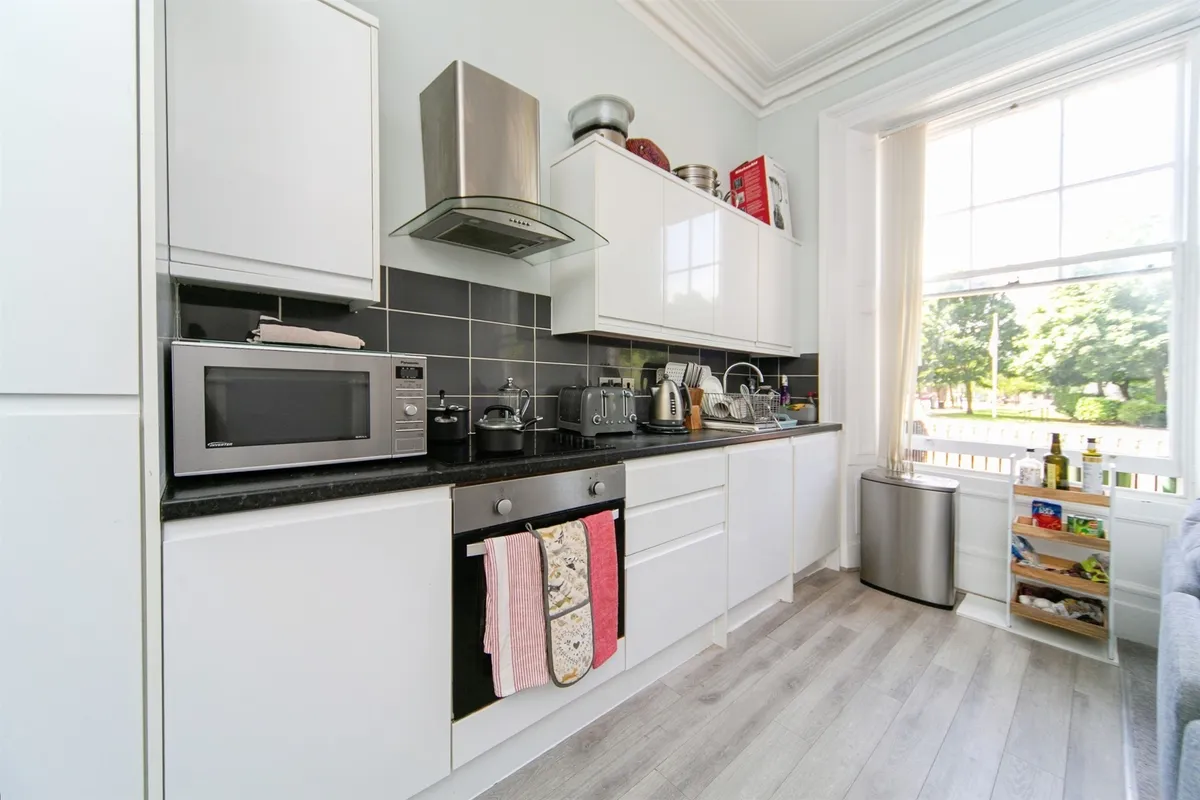 Flat Hamilton Square in Birkenhead