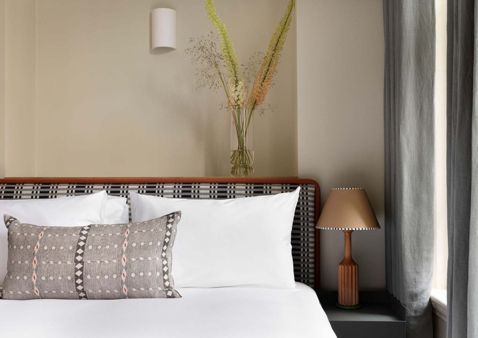 Flat Harley Street in London