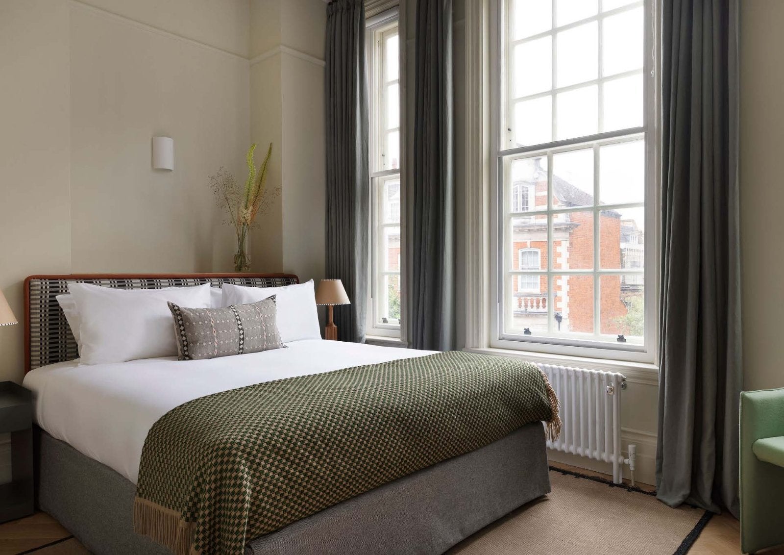 Flat Harley Street in London