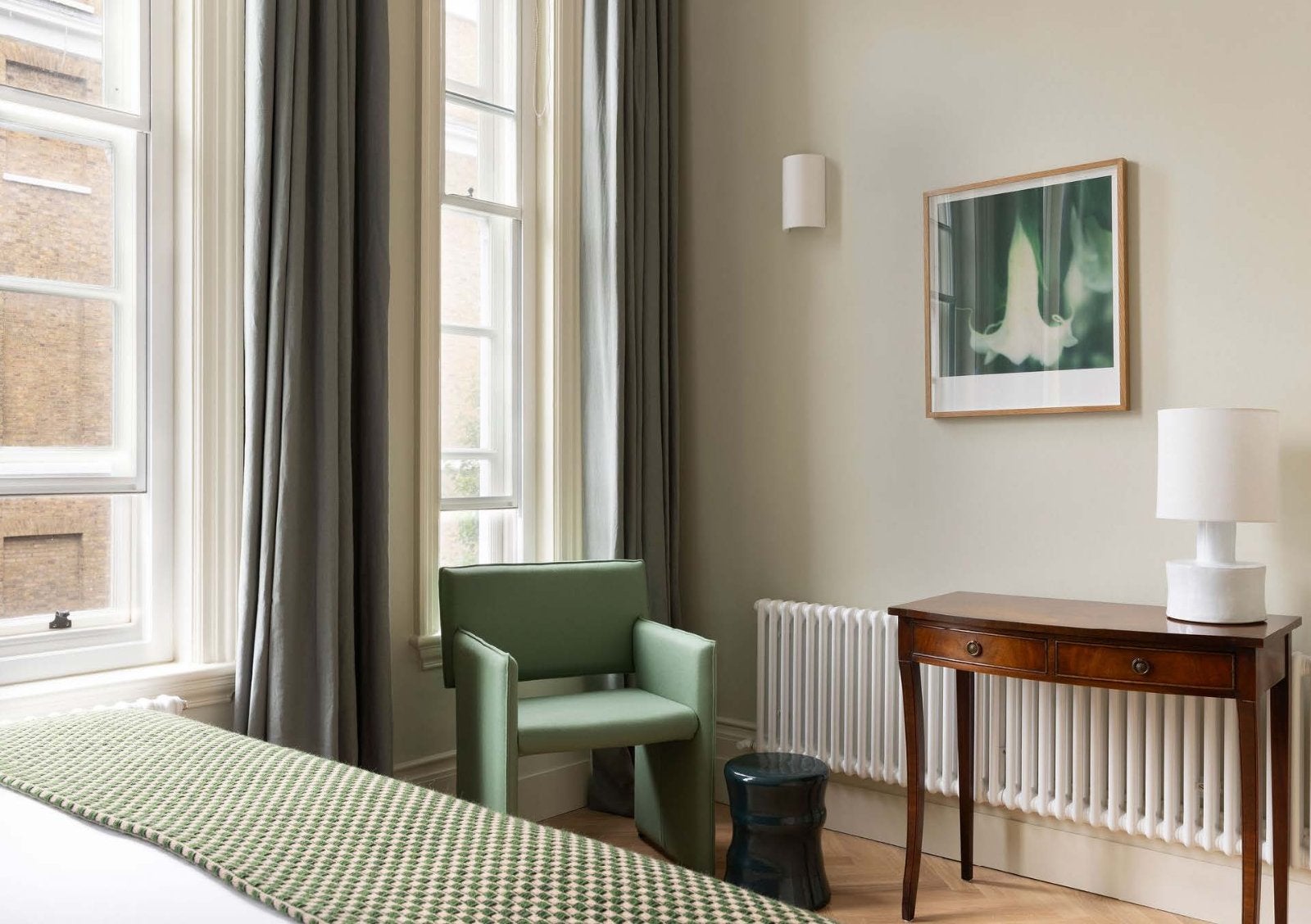 Flat Harley Street in London
