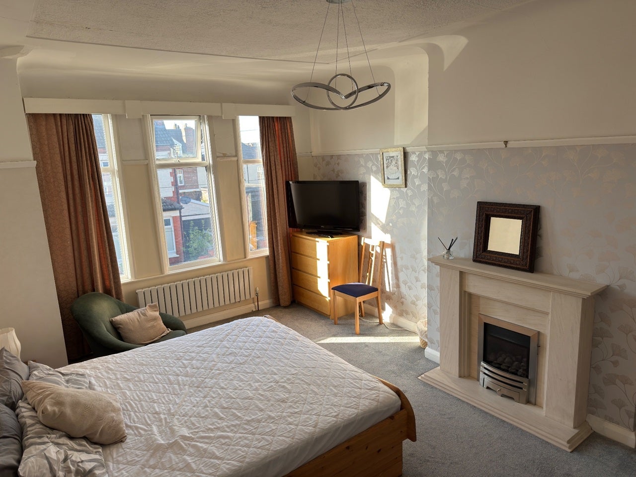 Room Stoneby Drive in Wallasey