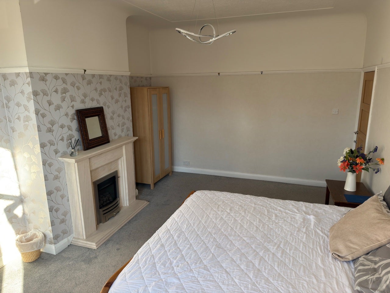 Room Stoneby Drive in Wallasey