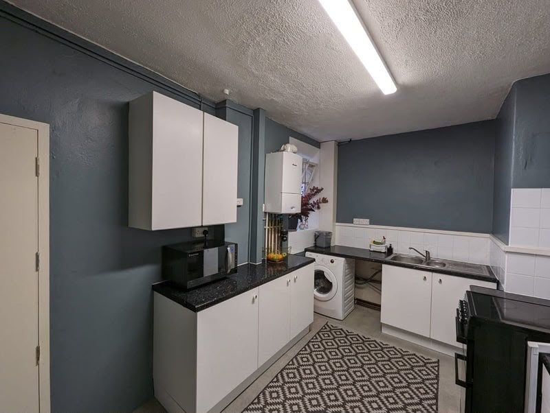 Room Frampton Street in City of Westminster