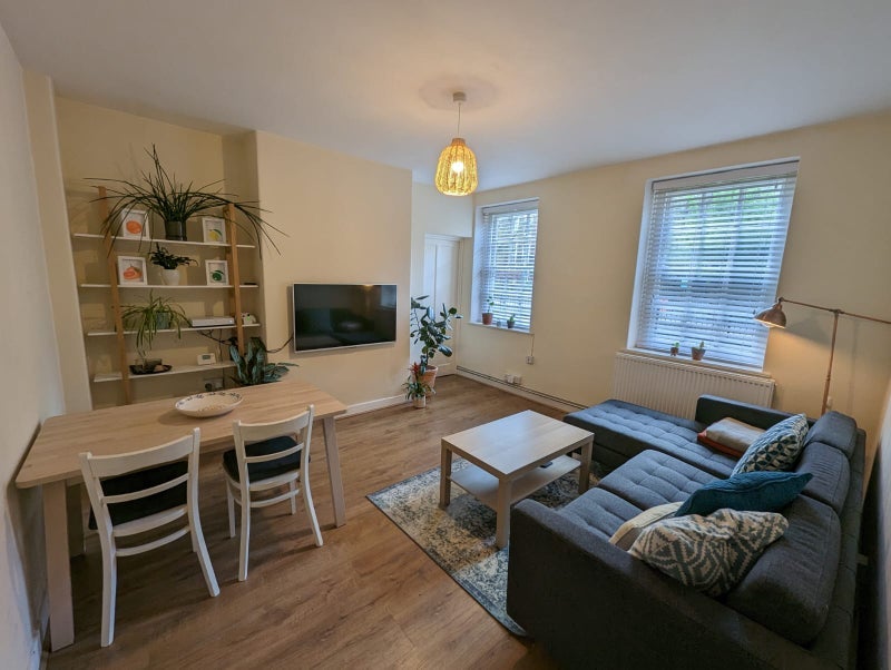 Room Frampton Street in City of Westminster