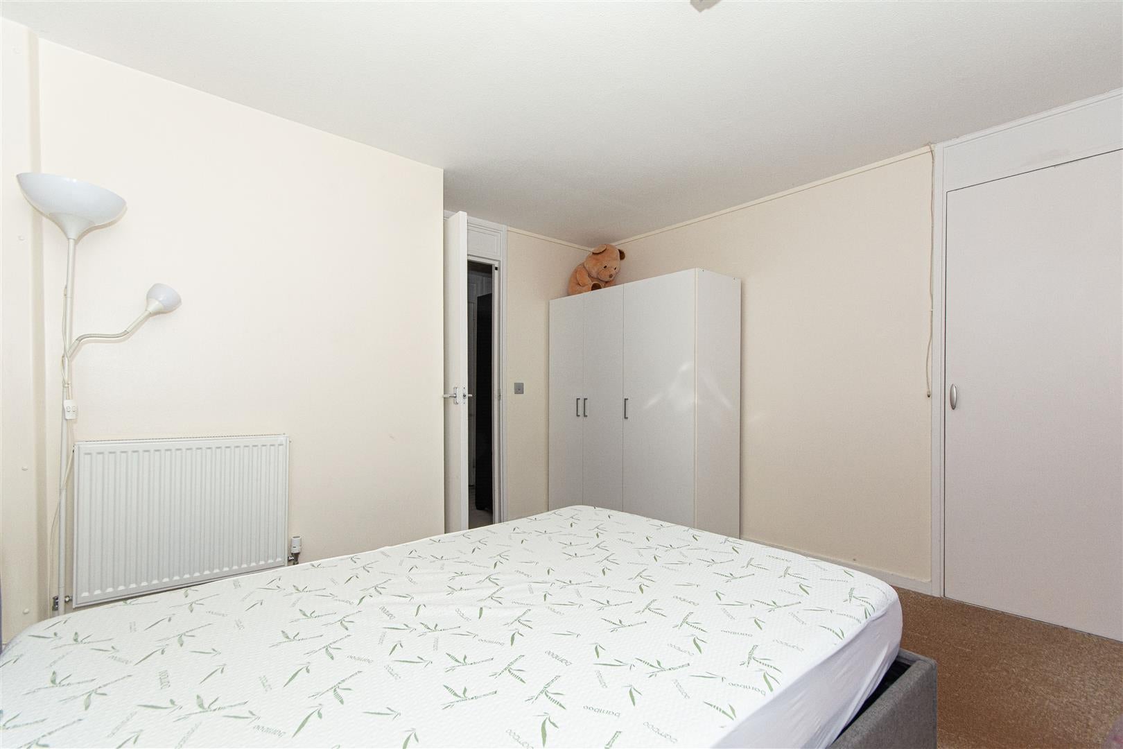 Flat Maysoule Road in Greater London