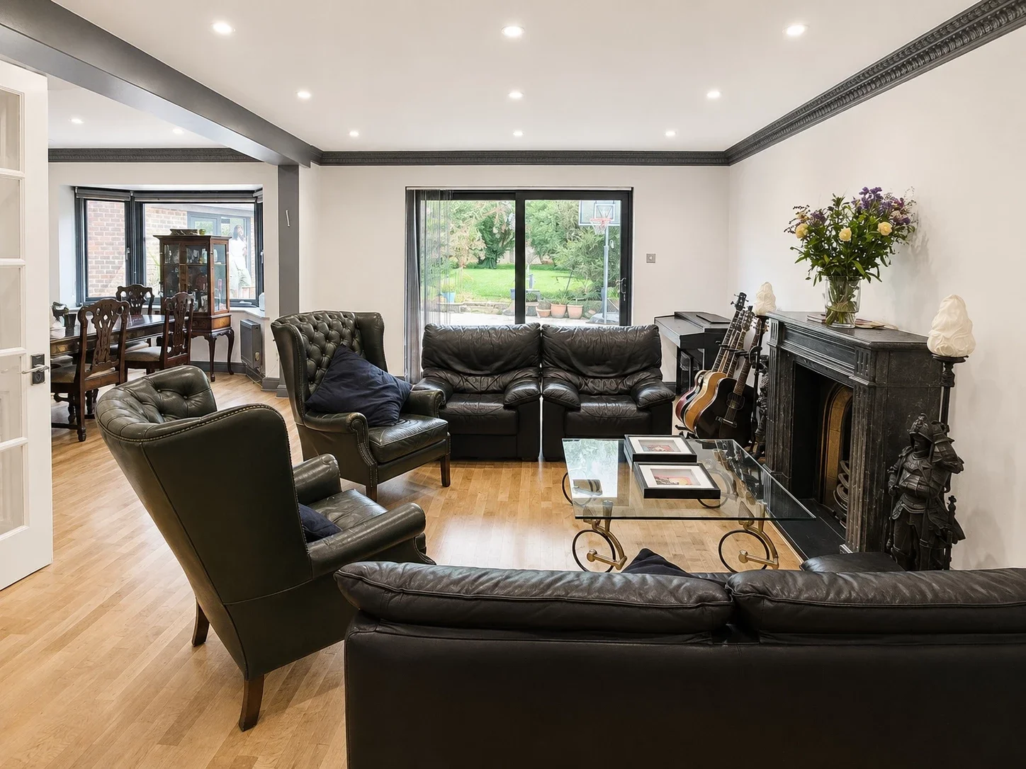 House Foxwood Close in Greater London