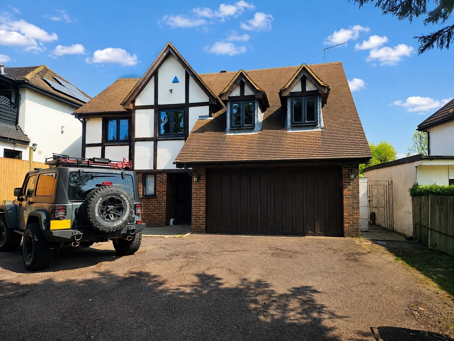 House Foxwood Close in Greater London