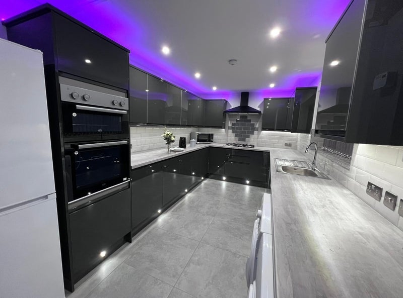 Flat Langdale Road in Manchester