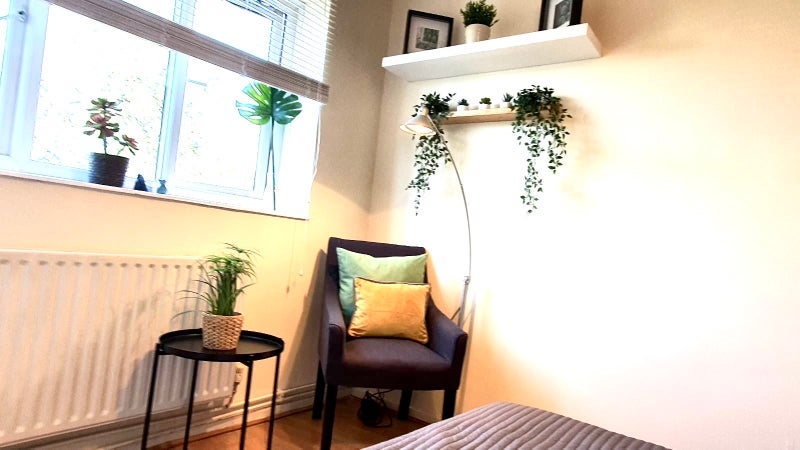Room Tildesley Road in Greater London
