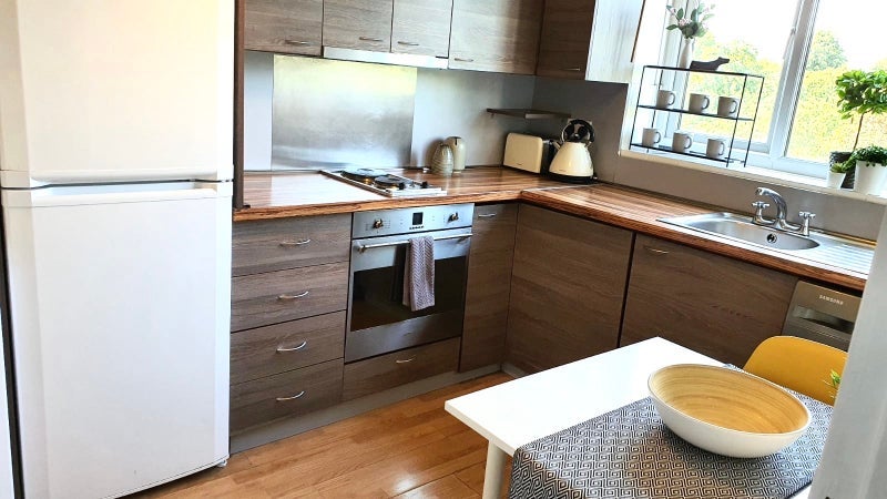 Room Tildesley Road in Greater London