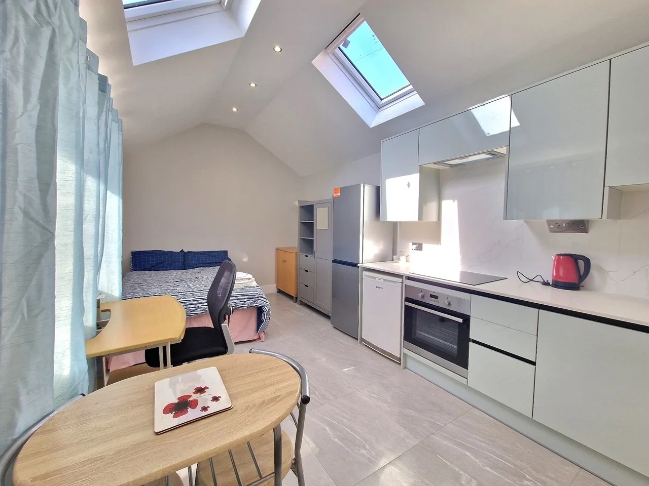 Flat Red Hill Close in South Cambridgeshire