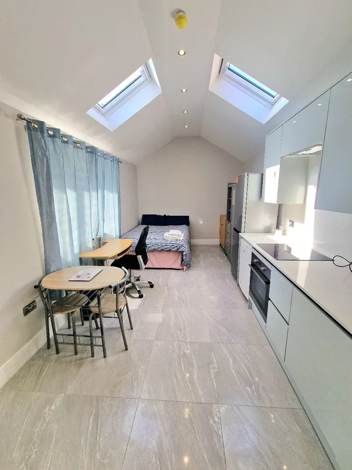 Flat Red Hill Close in South Cambridgeshire