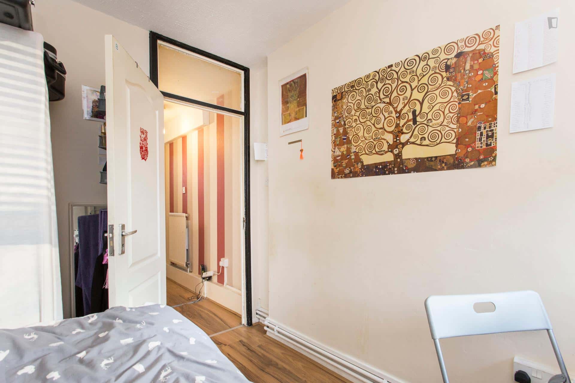 Flat Plashet Grove in Greater London