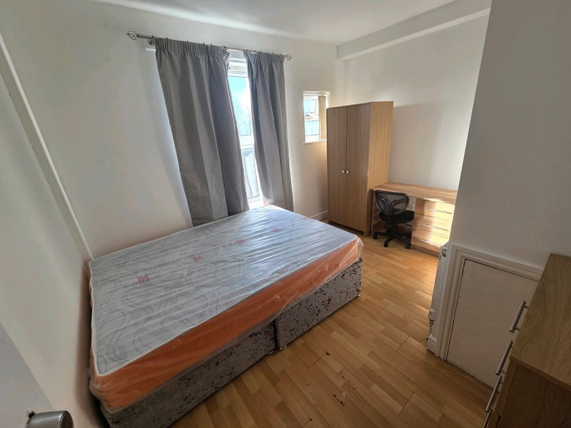 Room Burley Lodge Terrace in Leeds