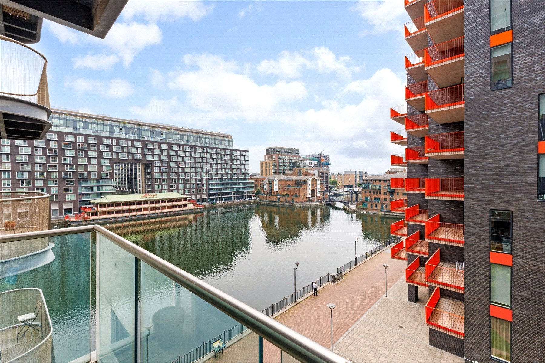 Flat Millharbour in Greater London