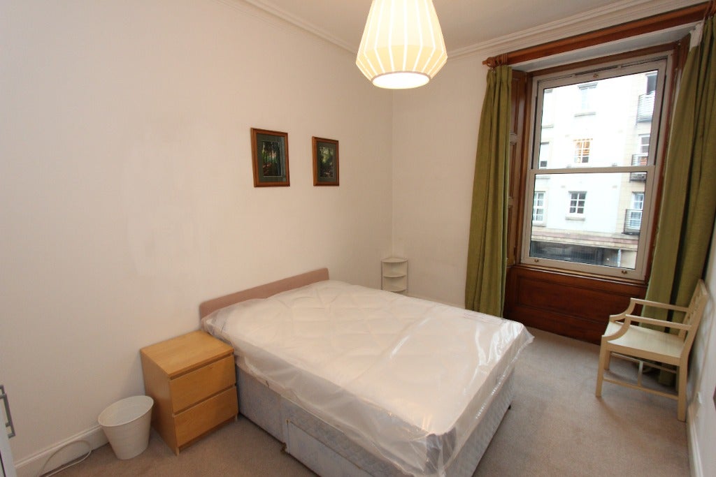 Flat Blackwood Crescent in City of Edinburgh