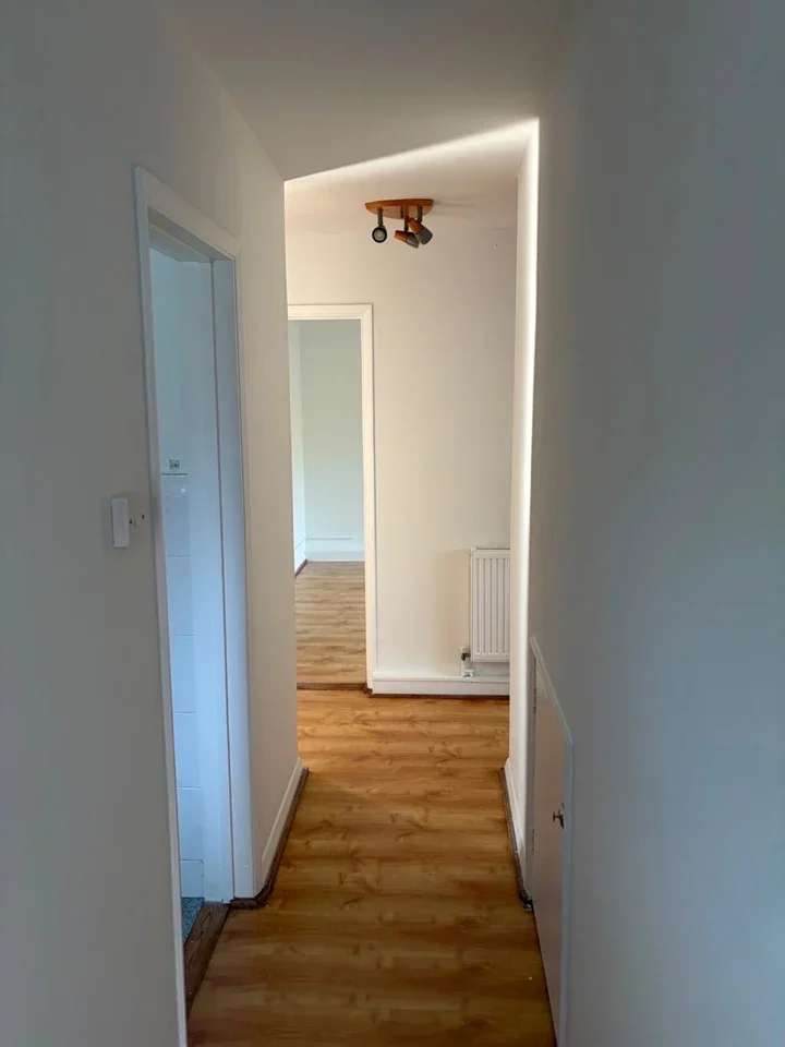 Flat Sterling Avenue in Greater London