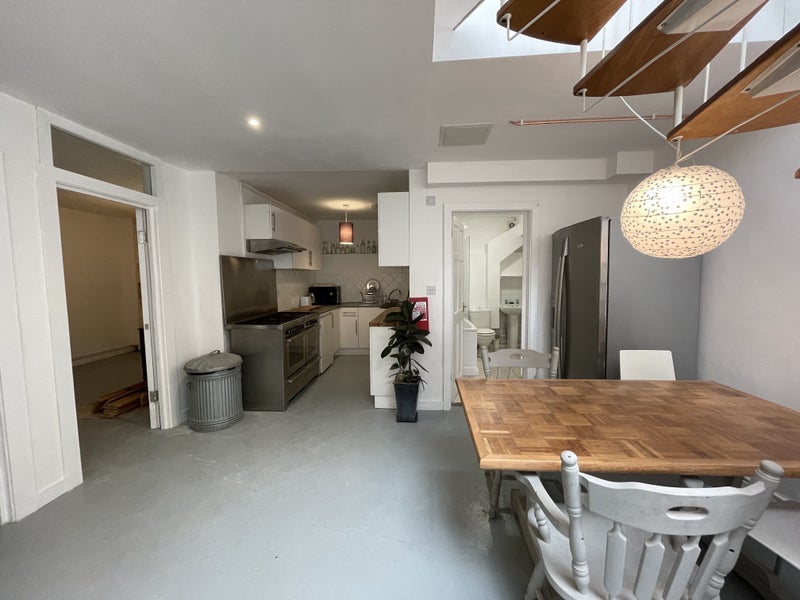 Room Byam Street in Greater London