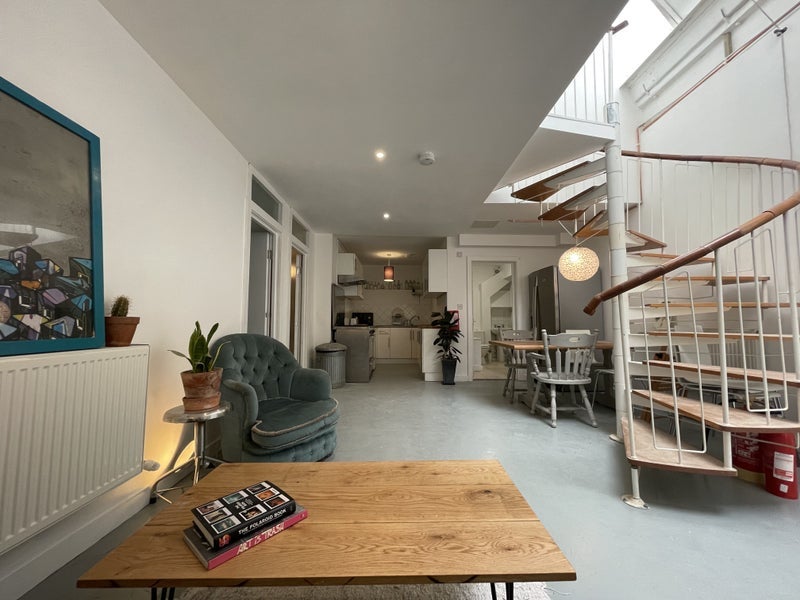 Room Byam Street in Greater London