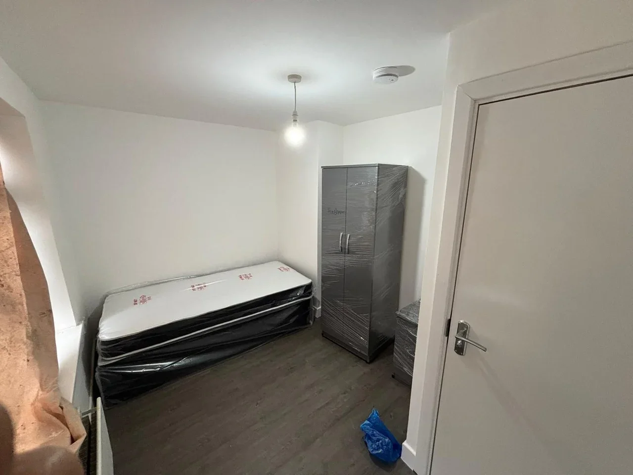 Room Winson Street in Sandwell