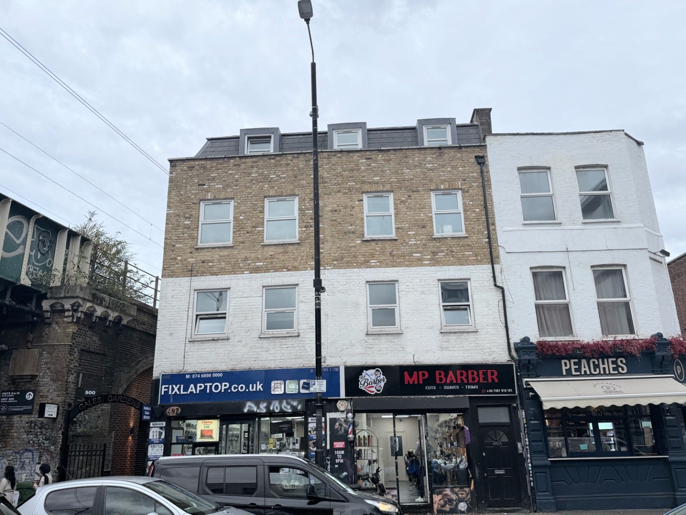 Flat High Road Woodford Green in Greater London