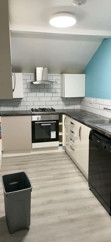 Room Heald Place in Manchester