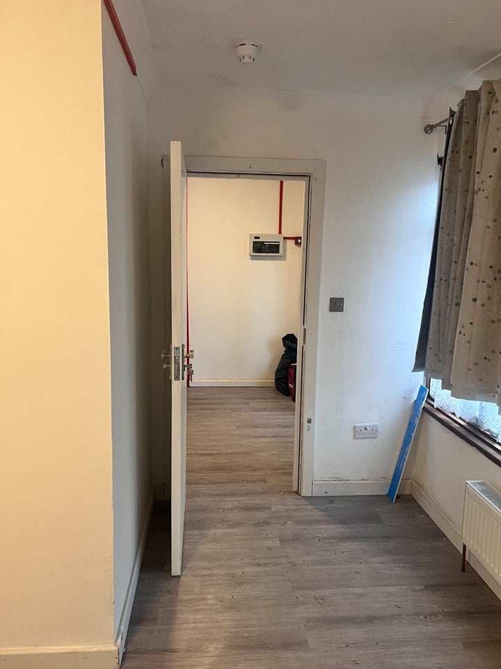 House Dunster Crescent in Greater London