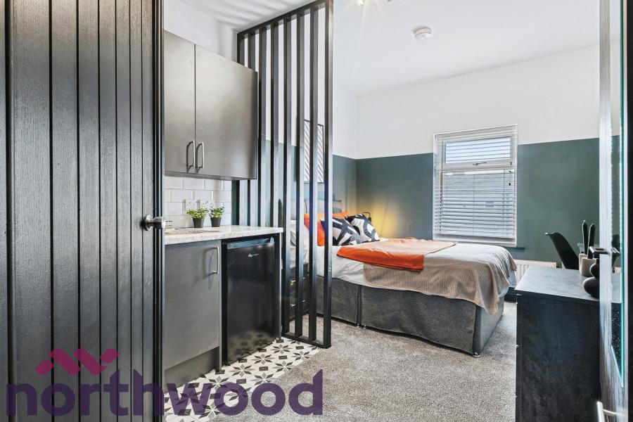 Room Padgate Lane in Warrington