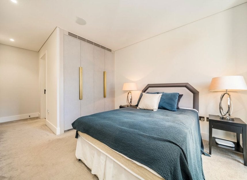 Flat Wilfred Street in City of Westminster