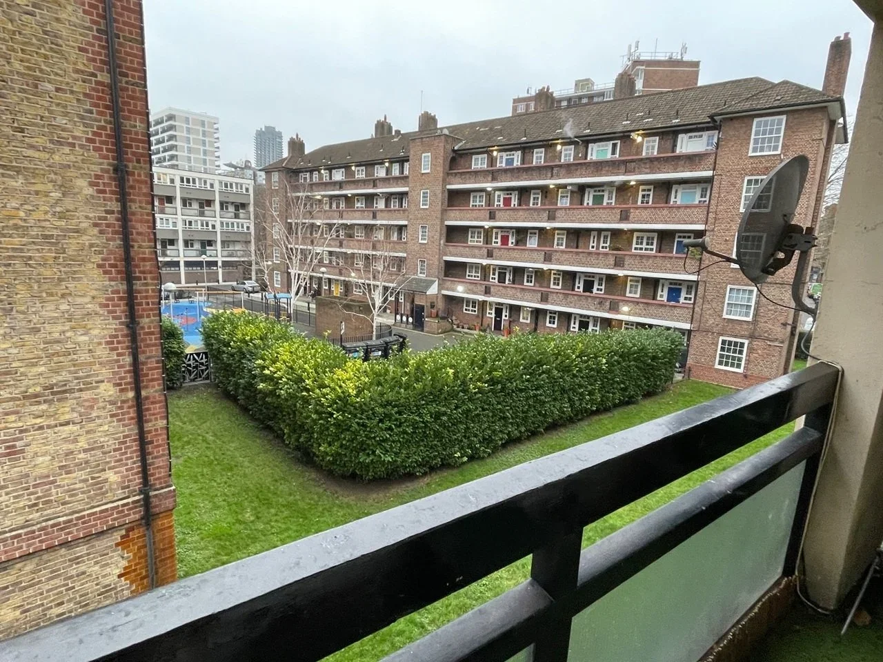 Room Mitchell Street in Greater London