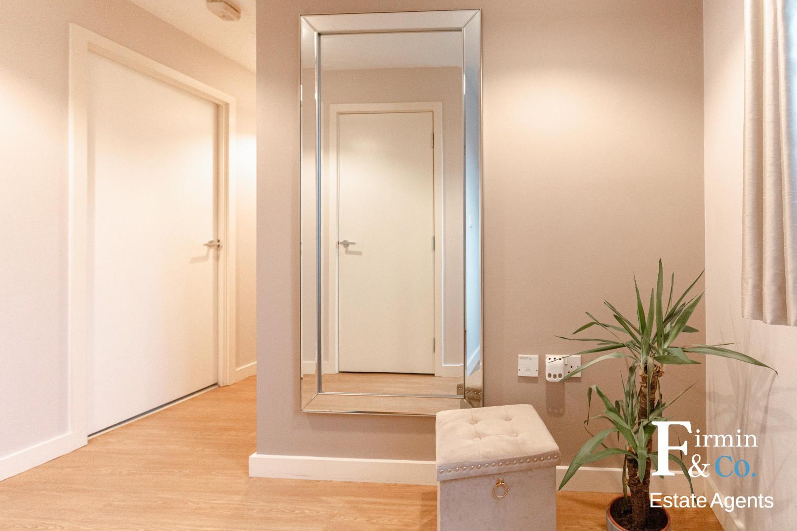 Flat Penrhyn Road in London