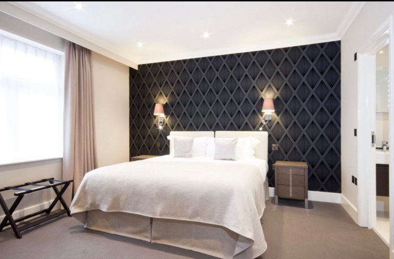 Flat Ashburn Gardens in Greater London