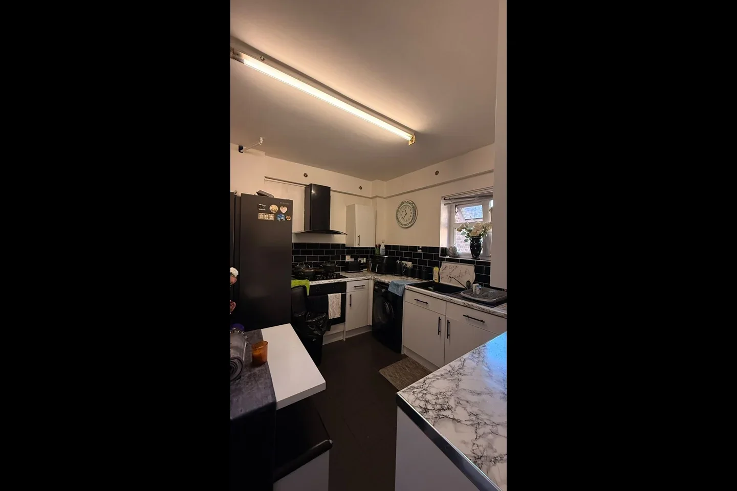 Flat Loddiges Road in Greater London