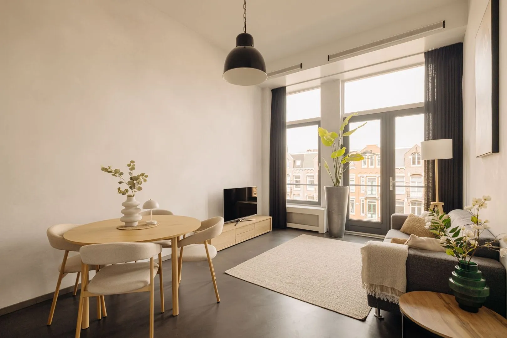 Appartement Van Oldenbarneveldtstraat 54 V in Amsterdam