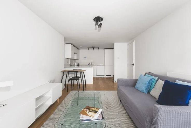 Flat Ebury Street in City of Westminster