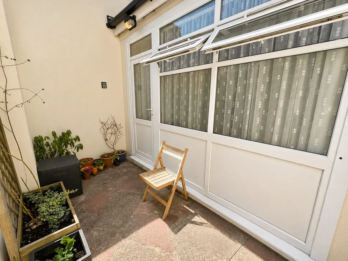 Flat Bath Lane in Torquay