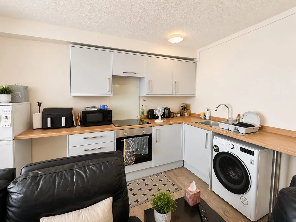 Flat Bath Lane in Torquay