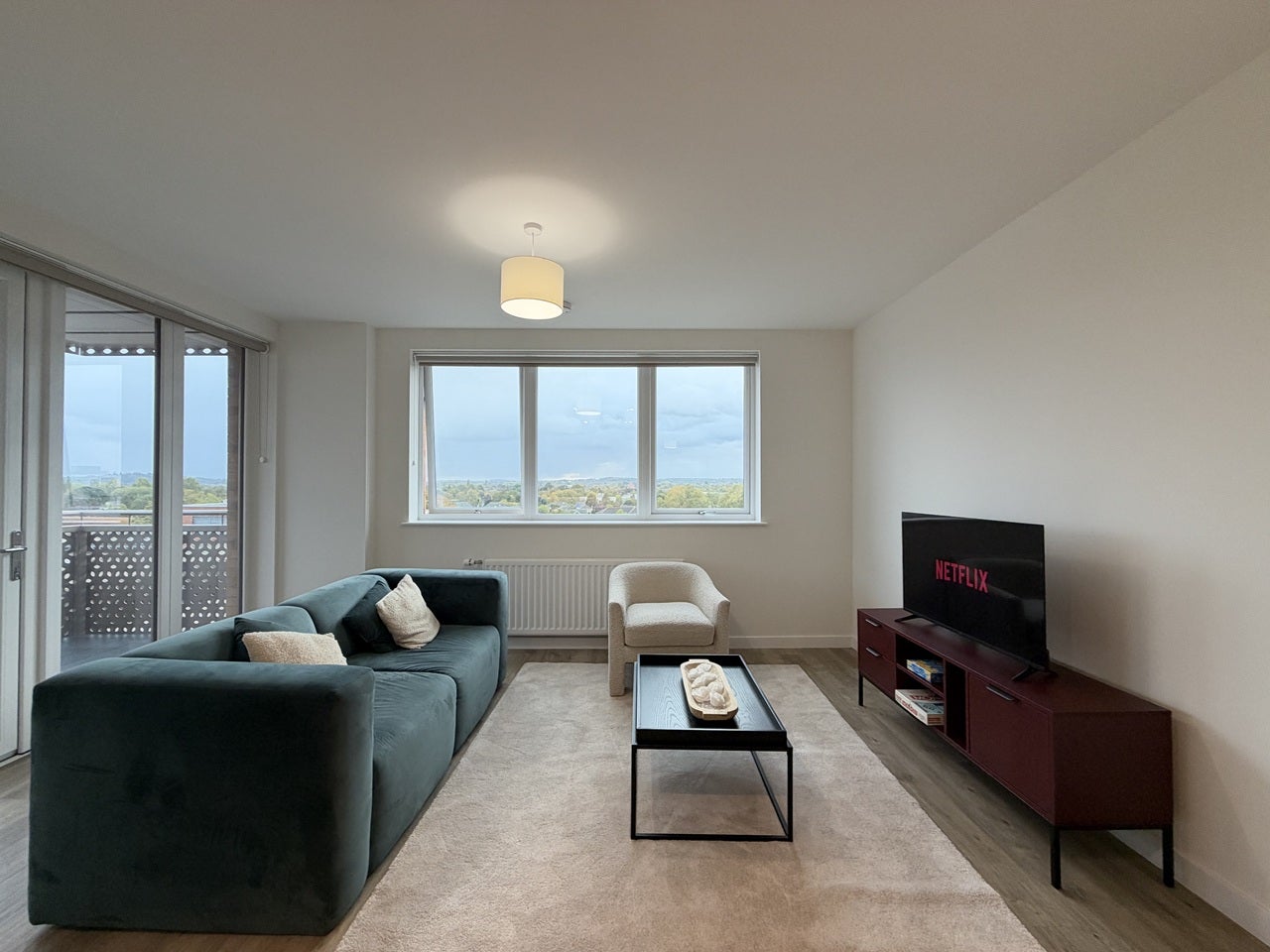 Flat Elmsleigh Road in Borough of Spelthorne