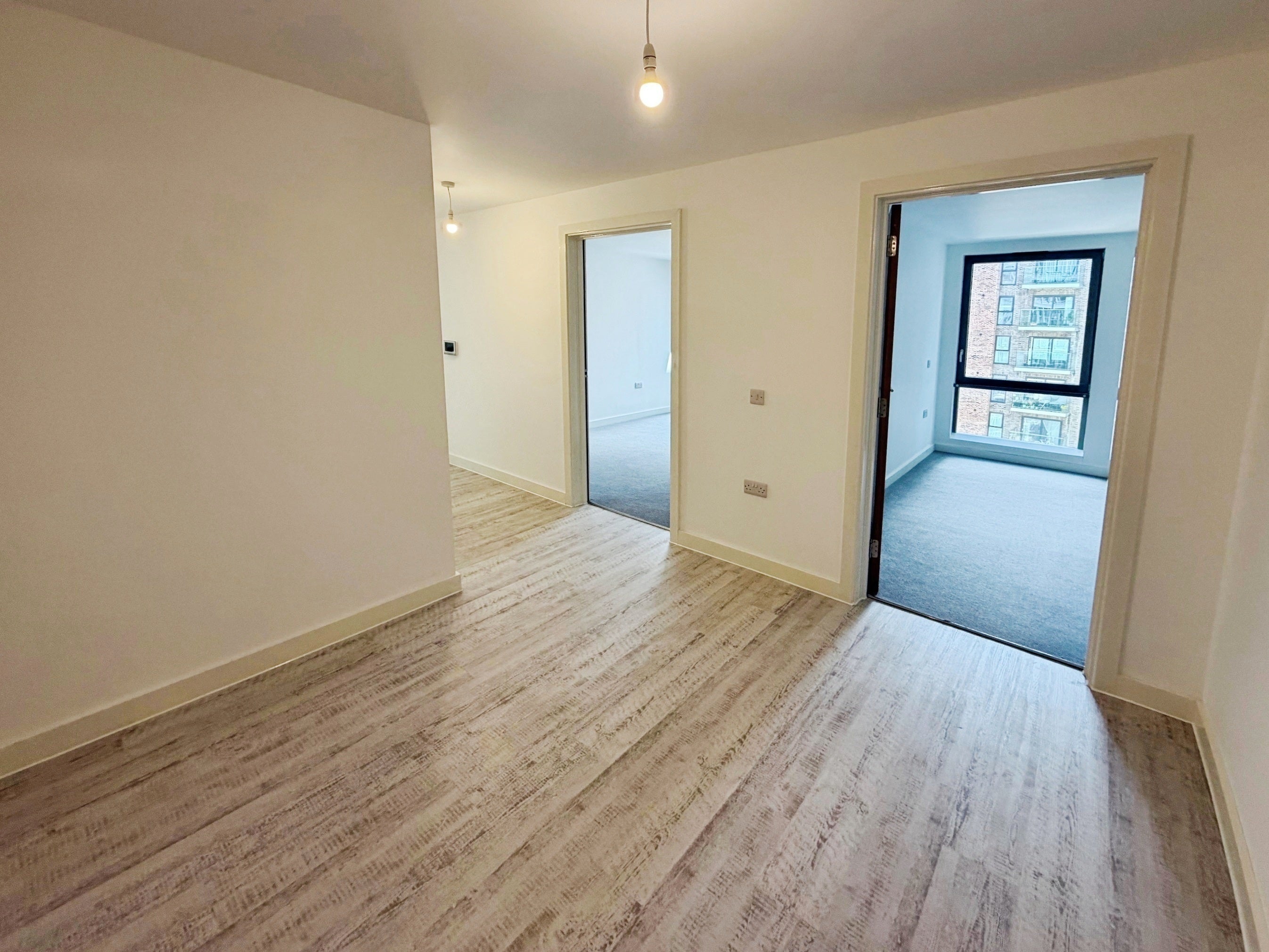 Flat Albert Place in Peterborough