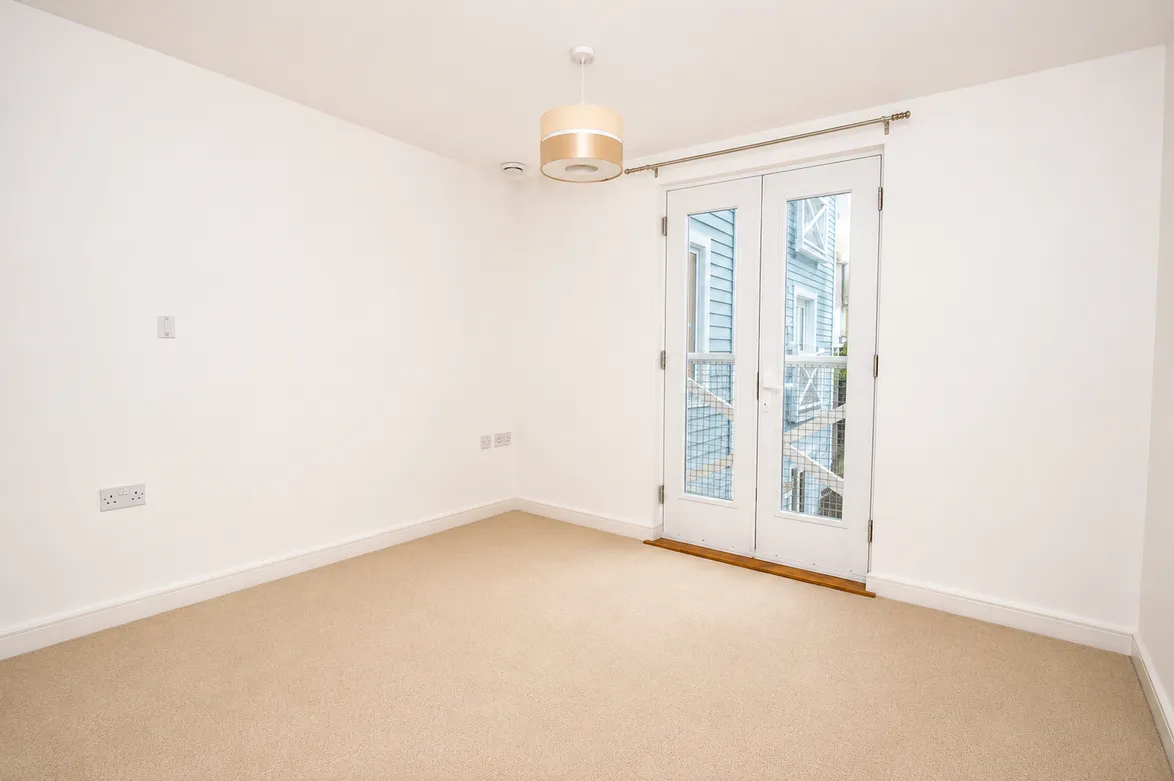 Flat Manley Boulevard in Tonbridge and Malling