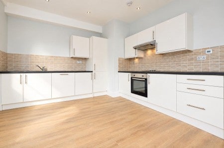 Flat Hackney Road in Greater London