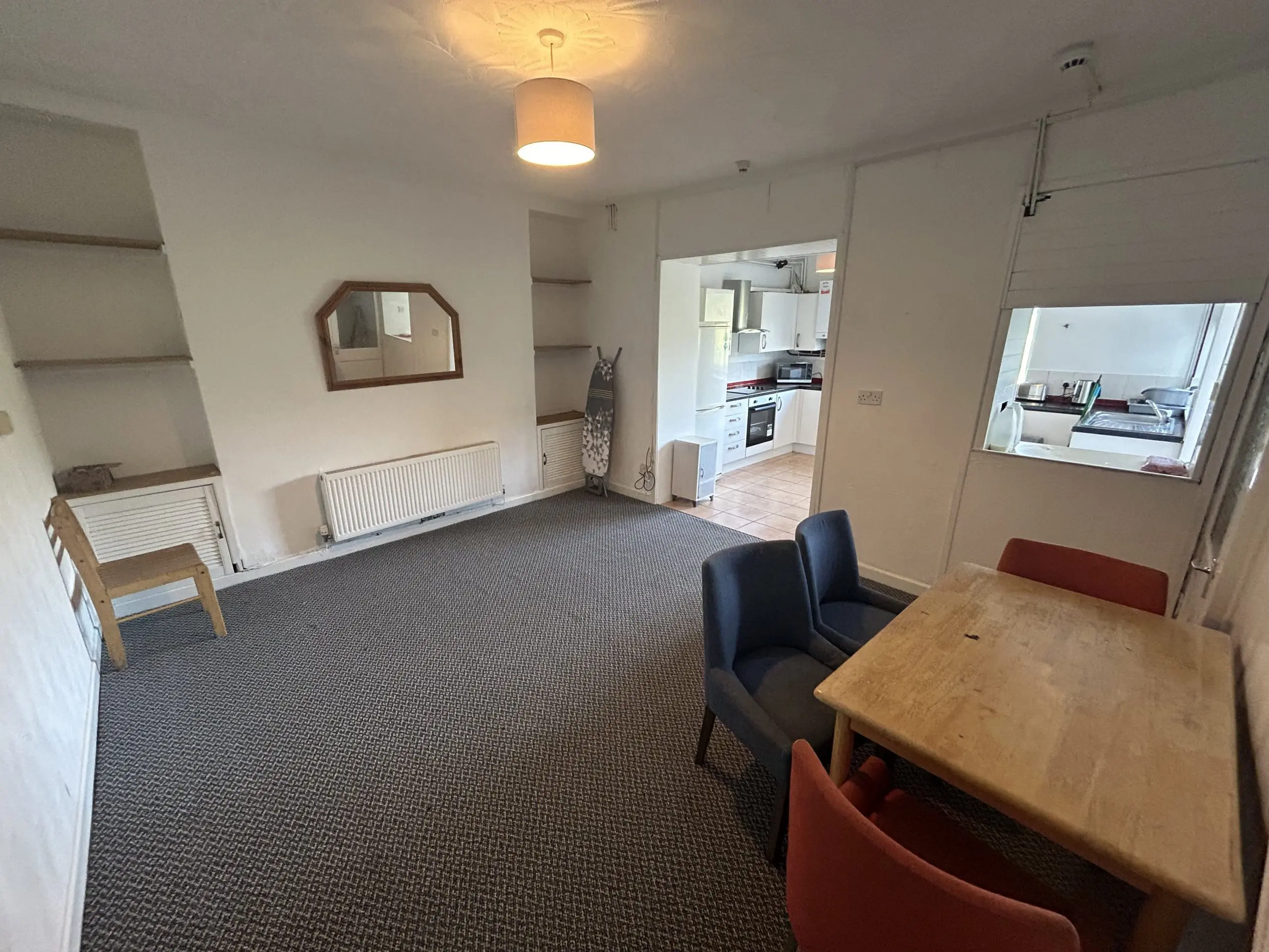 Room Wood Road in Pontypridd