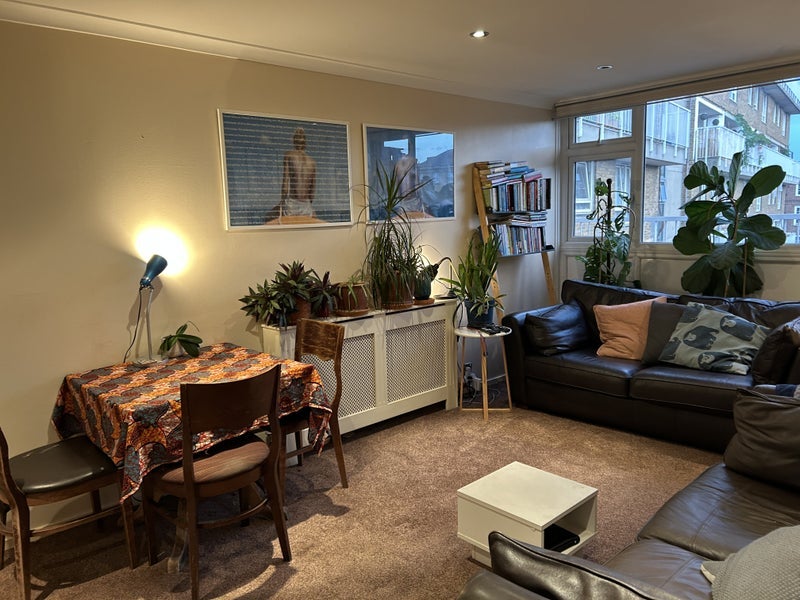 Room Cable Street in Greater London